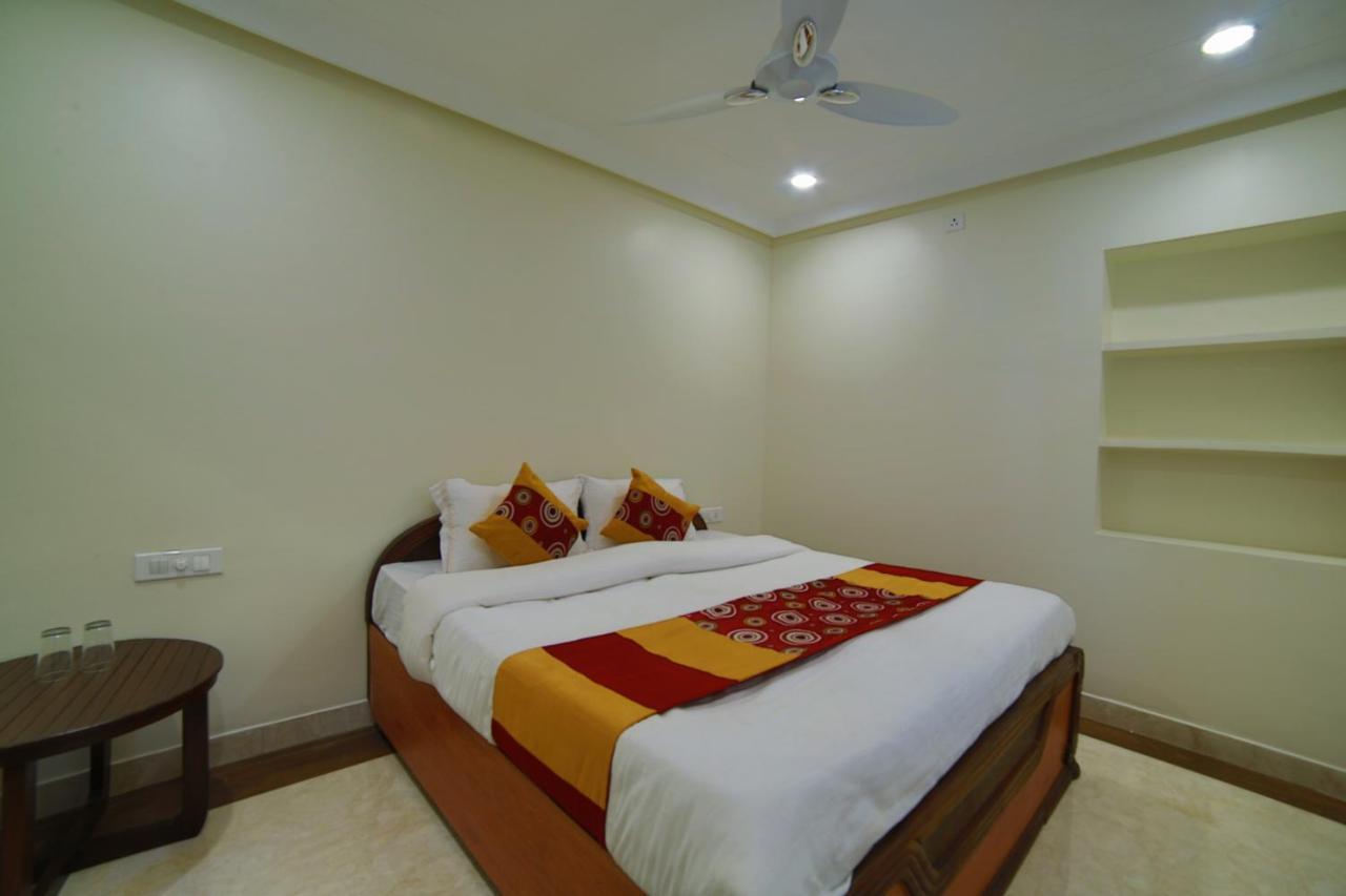 Mid Town Inn Mount Abu Dış mekan fotoğraf
